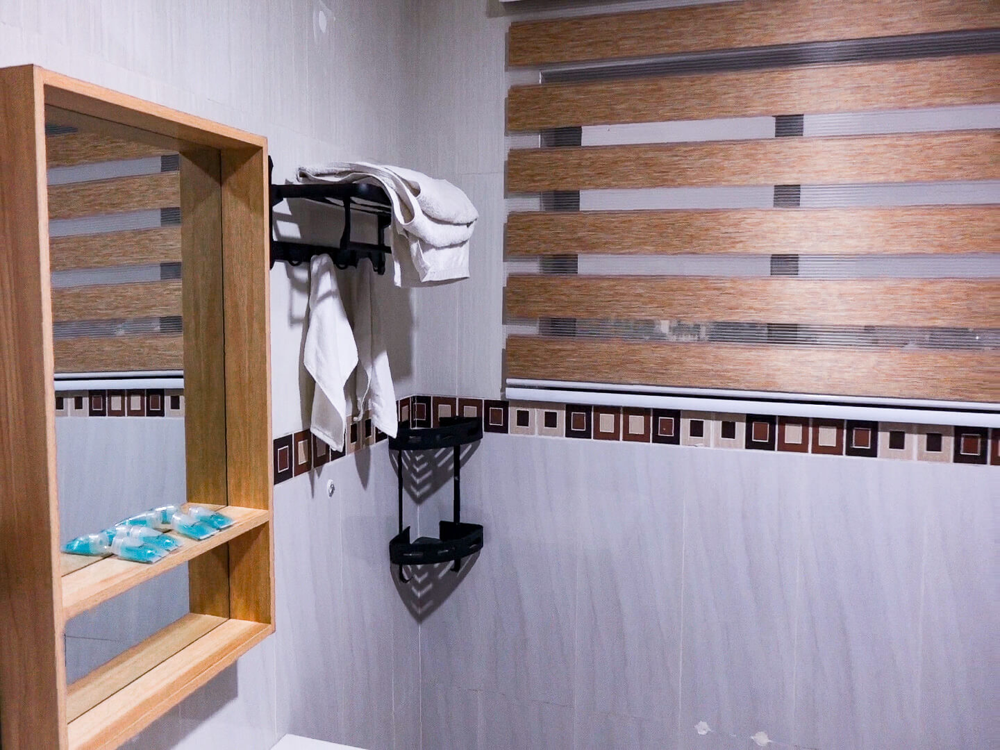 MAH00572.MP4.00_00_05_18.Still001